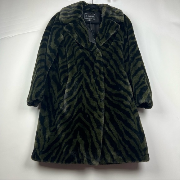 NWT - Regal, Faux Fur Printed Rabbit Long Coat. Size: XS. - Picture 4 of 12